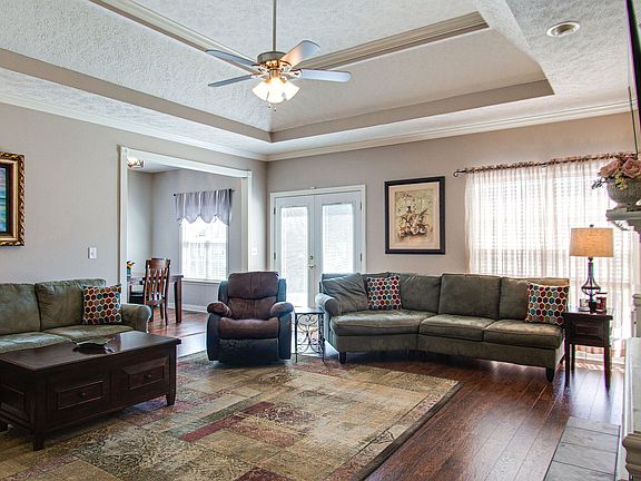5th image of 710 Draperstown Dr