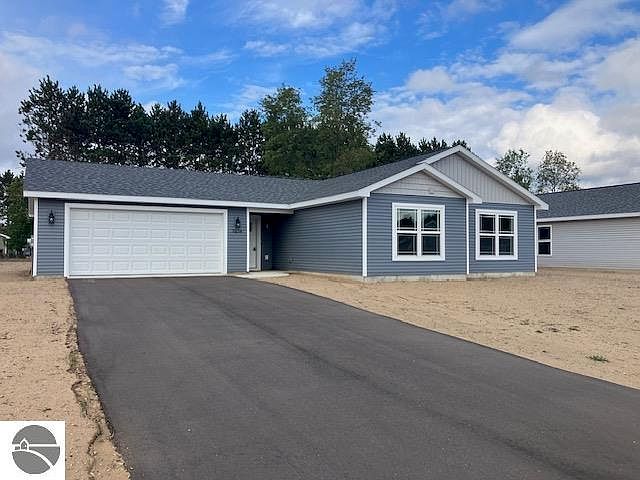 1st image of 2650 Plover Dr