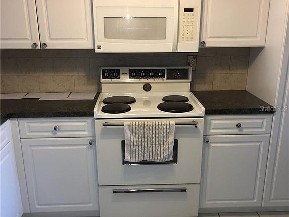 5th image of 723 Caribbean Cir #17