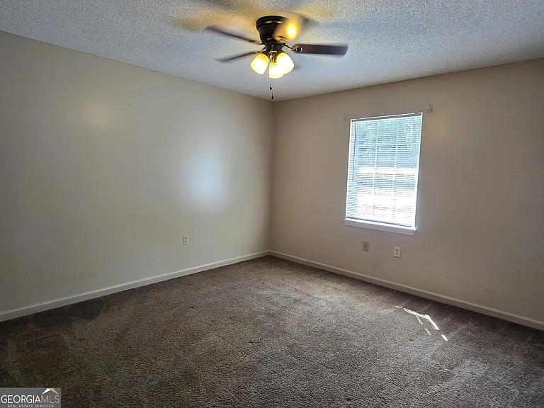 403 E Lawnwood Ave — Photo 16