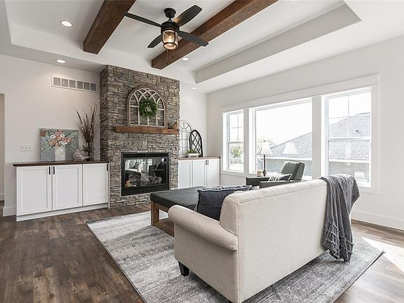 5th image of 511 Dogwood Ln