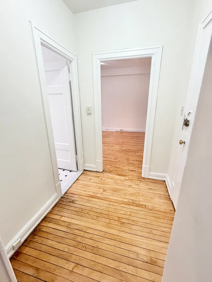 Building Photo - 2827 28th St NW #11
