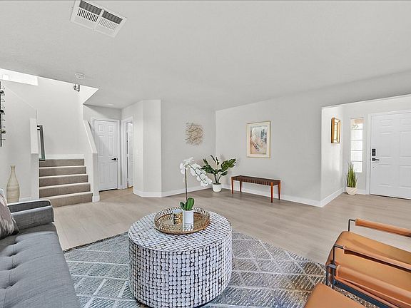 3rd image of 10009 Peseo Cresta Ave