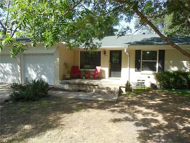 1st image of 1115 Edinburg Ln