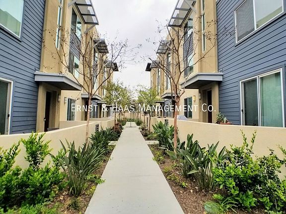 2nd image of 5777 Acacia Ln