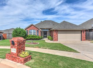 11745 SW 17th St, Yukon, OK 73099