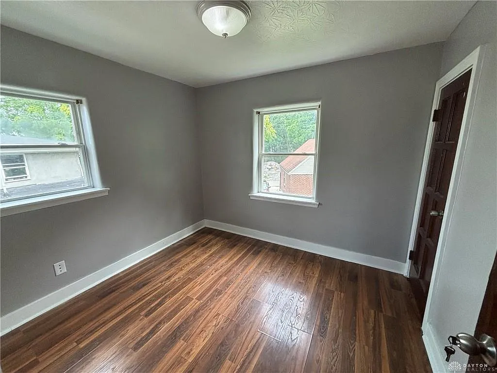 3 bed, 2.0 bath, 1610 sqft, $1,800 — Photo 4