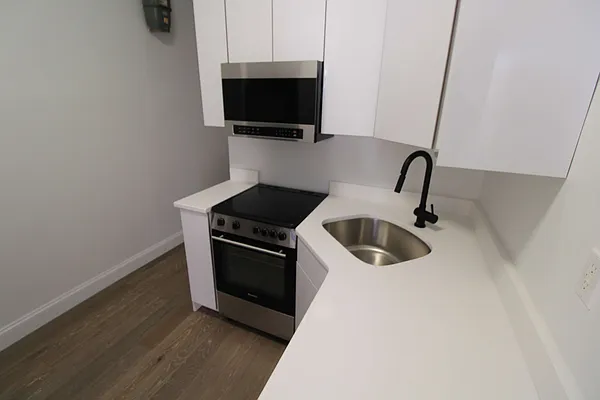 Rented by Blip LLC | media 36