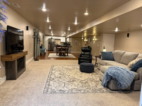 3256 W 11340 S, South Jordan, UT 84095