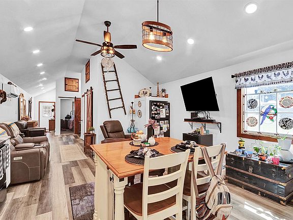 2nd image of 2075 Mangum Rd