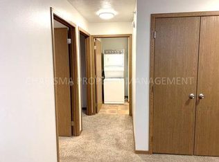 1632 S Doodler Dr, Sioux Falls, SD 57103