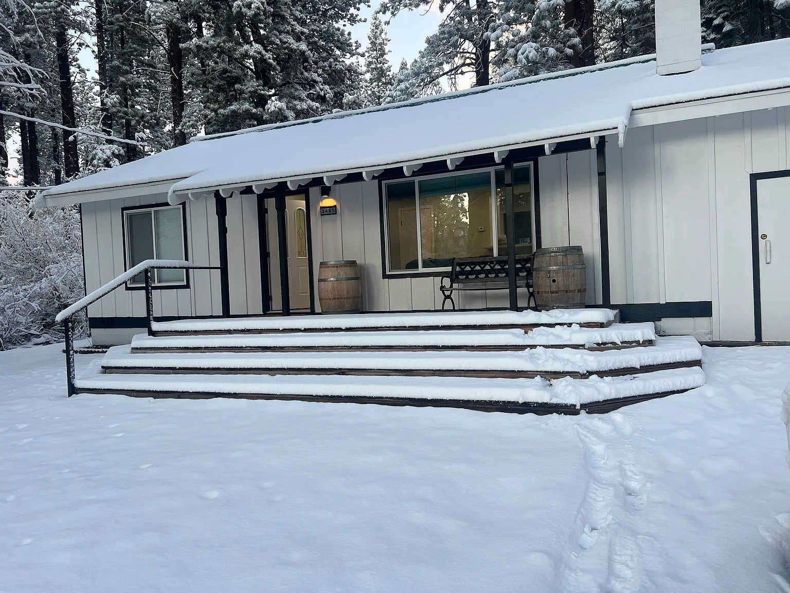 3 bed, 1350 sqft, $4,495 — Photo 1