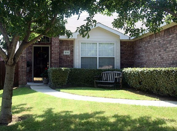 2nd image of 516 Port Allen Dr