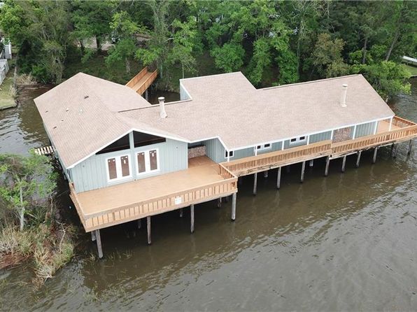 3074 Riverside Dr, Mobile, AL 36605