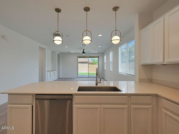 5th image of 1352 E Maldonado Dr