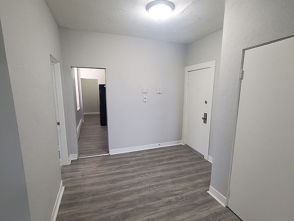 5th image of 4 Abbotsford St #9