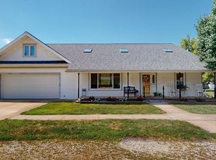 113 N Ash St, Cole Camp, MO 65325