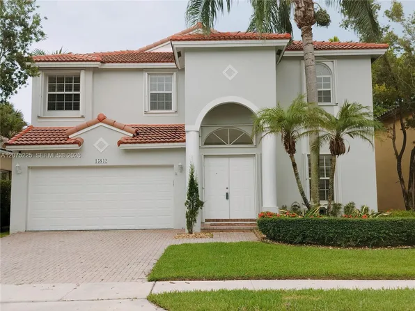 15842 SW 14th St, Hollywood, FL 33027
