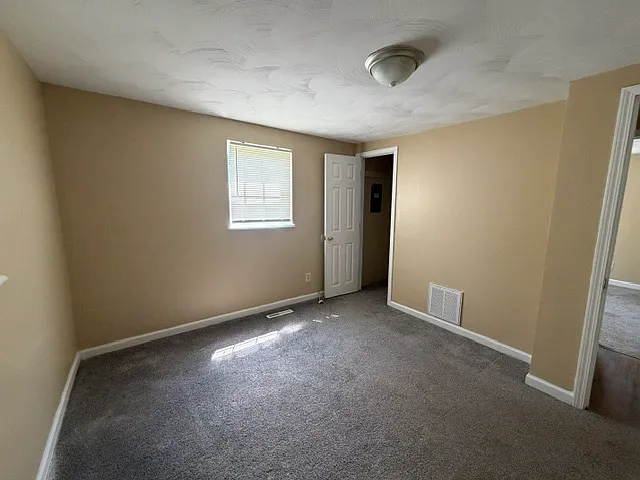 2238R Chestnut St — Photo 5