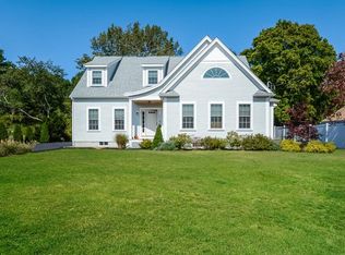 9 Hillcrest Rd, Kingston, MA 02364