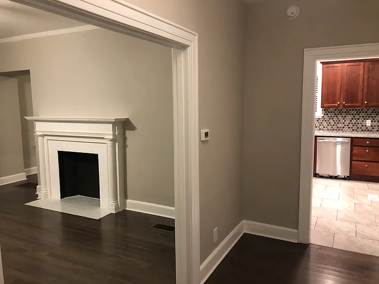 1404 Charleston Ave — Photo 6