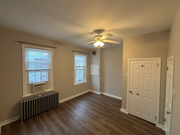 2713 E Clearfield St — Photo 6