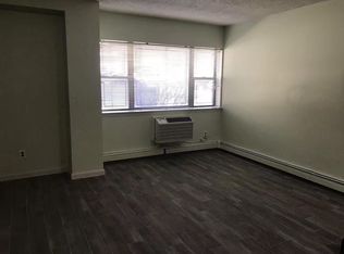 7107 Park Ave #2, Flushing, NY 11365