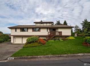 20104 51st Ave NE, Lake Forest Park, WA 98155
