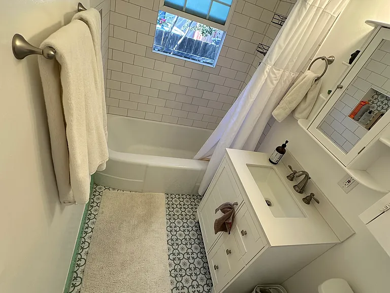 518 Arenas St — Photo 11
