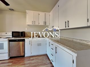 8332 Wabash Ave S, Seattle, WA 98118