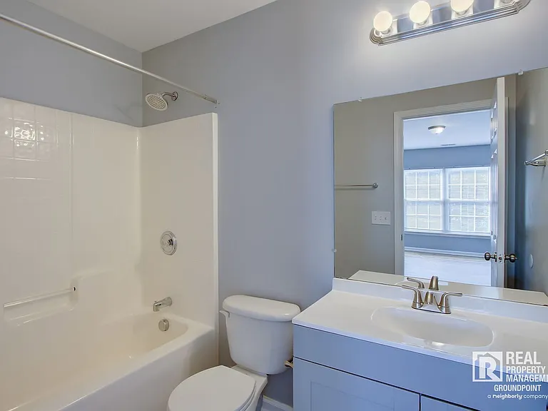 308 Briarbend Rd — Photo 13