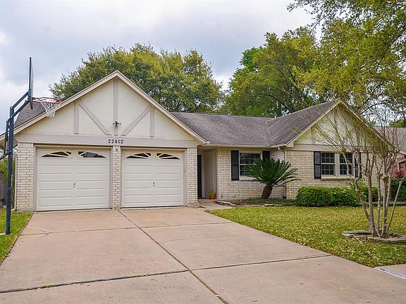 2nd image of 22402 Elsinore Dr
