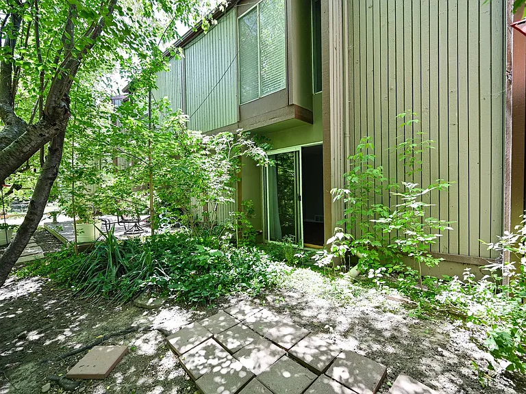 5407 S Willow Ln — Photo 3