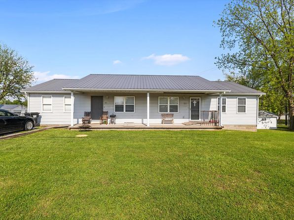 425 Airline Rd, Morganfield, KY 42437