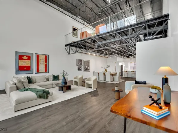 5015 Thunder River Cir, Las Vegas, NV 89148