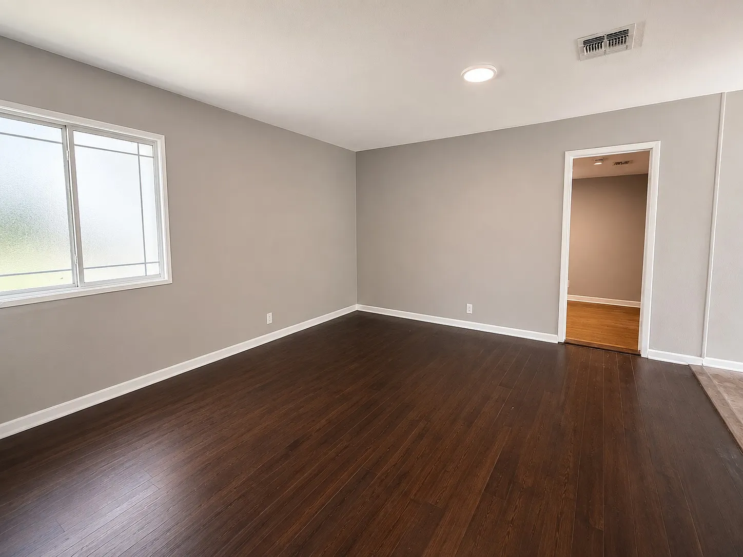 5 bed, 1307 sqft, $1,800 — Photo 4