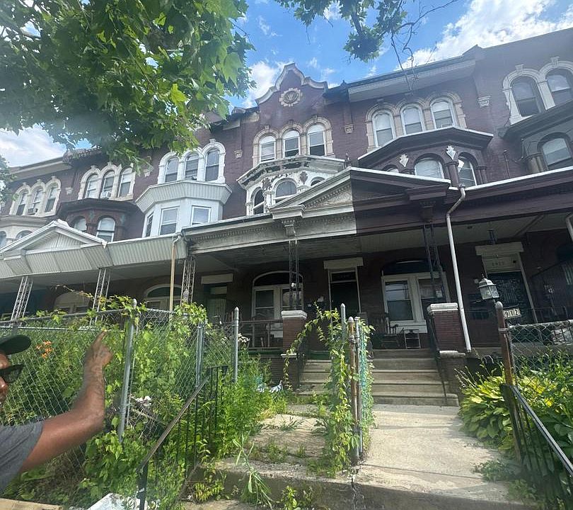 1st image of 1910 W Venango St