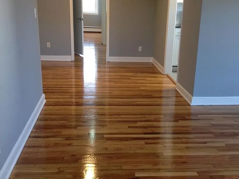 108-122 S Walnut St — Photo 3