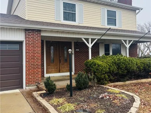 611 Fairway Ln, Fort Scott, KS 66701