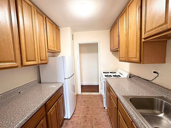 2nd image of 3380 Nostrand Ave APT 6