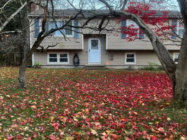 80 School House Road, Wallingford, CT 06492