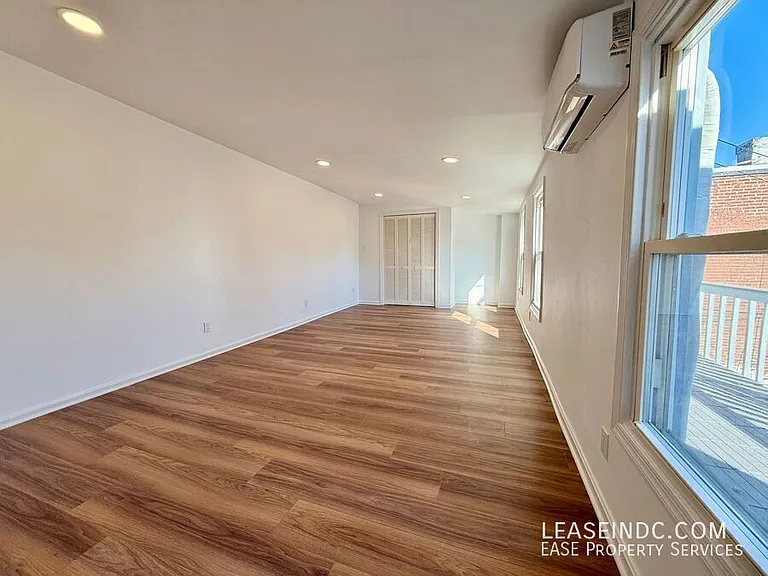 513 N St NW — Photo 26