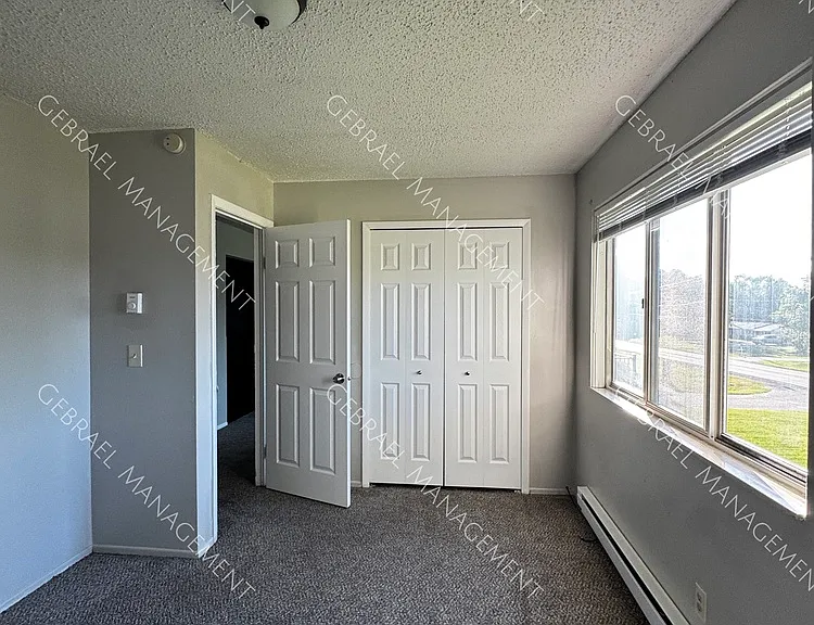 4430 E Mount Morris Rd — Photo 27
