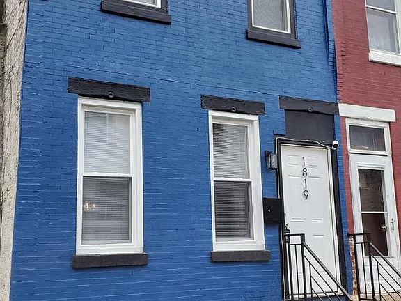 2nd image of 1819 N Judson St