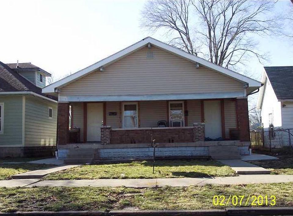 2nd image of 850 N Gladstone Ave