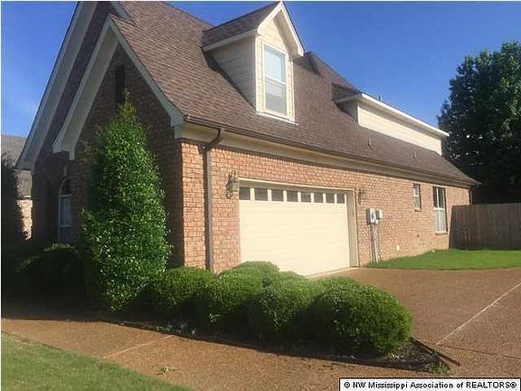 2nd image of 1641 Montys Cir