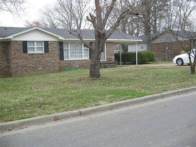 2nd image of 627 Cheshier St