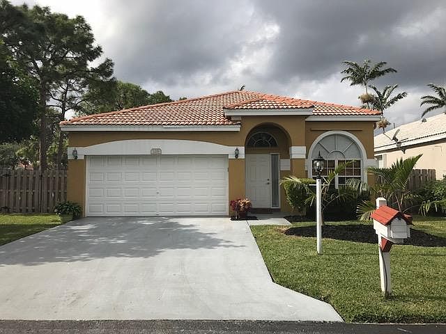 1st image of 129 Redwood Way