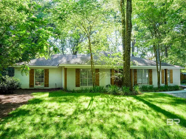 23948 3rd St, Fairhope, AL 36532