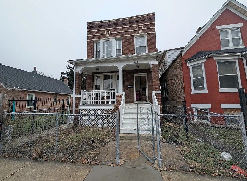 1st image of 844 N Harding Ave #G